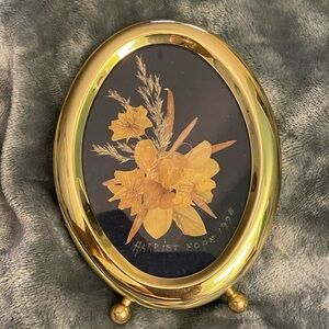 Harriet Hope 1998 Native handcrafted Alaskan pressed flowers in frame #16